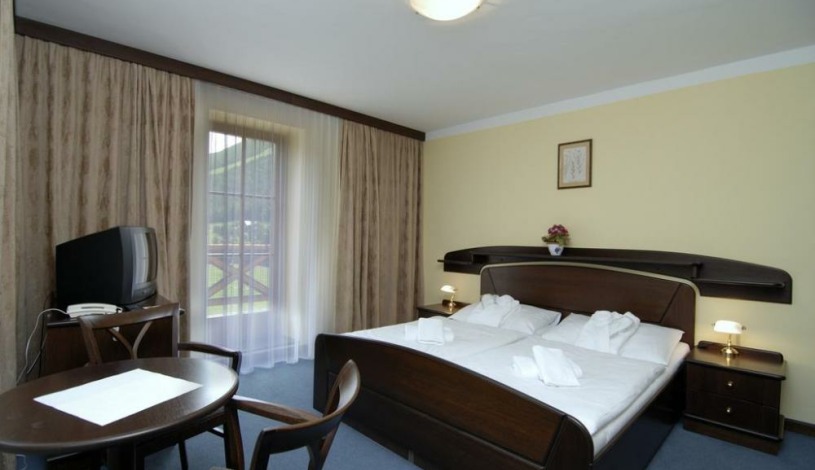 Hotel Zátiší Špindlerův Mlýn - DBL Comfort plus (2 dospělé osoby + až 2 děti do 5,99 let)